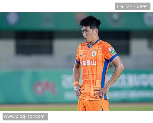 彭啸感动于烟火之美期待未来为中国队绽放辉煌时刻