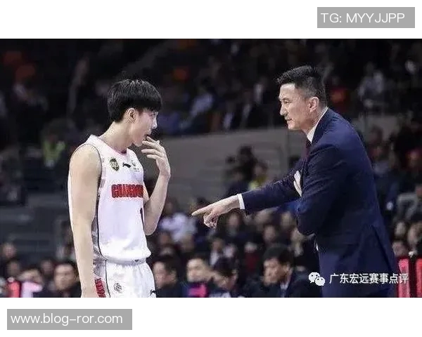 肯尼直言詹东里三人同场难以发挥一个球难以满足他们的需求